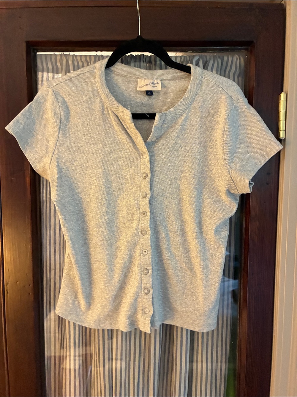 Universal Thread Heather Gray Short Sleeve Button-Front Top